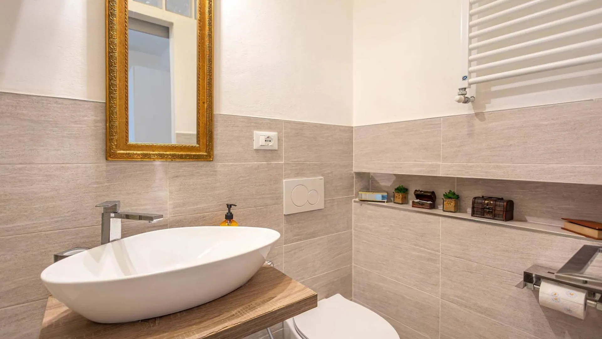 Pensionat Migu Point Pisa Hotell