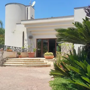 https://villa-flora.sicilyhotelsitaly.net